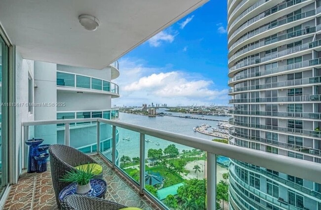 property at 1800 N Bayshore Dr