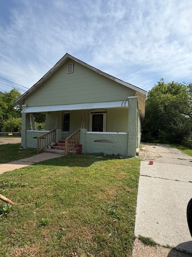 property at 2024 Rawlings St