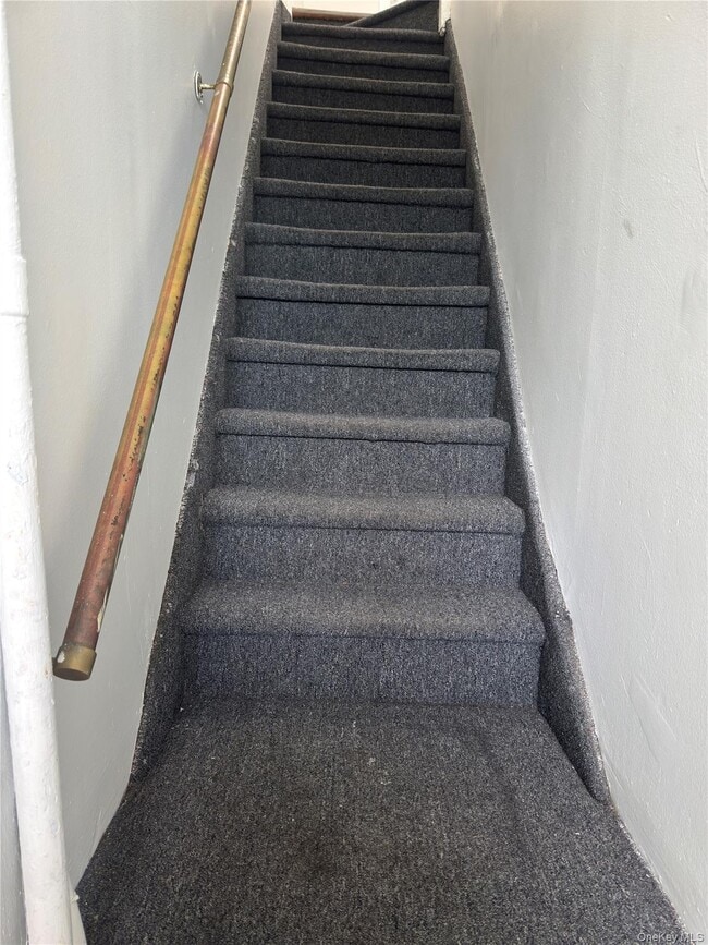 219-07 Jamaica Ave in Queens, NY - Building Photo - Building Photo