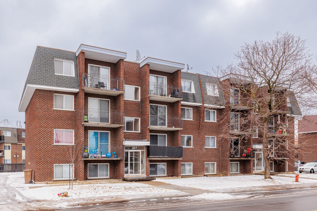 607 Ampère Av in Laval, QC - Building Photo - Primary Photo