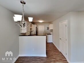 305 S Spargo St in Dallas, NC - Building Photo - Building Photo