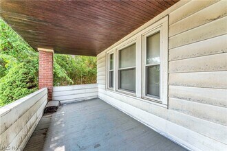 1042 Mozina Dr-Unit -DN in Cleveland, OH - Building Photo - Building Photo