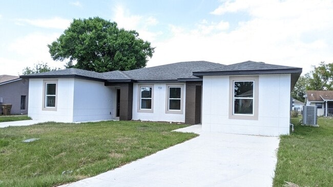 property at 733 Lucaya Dr