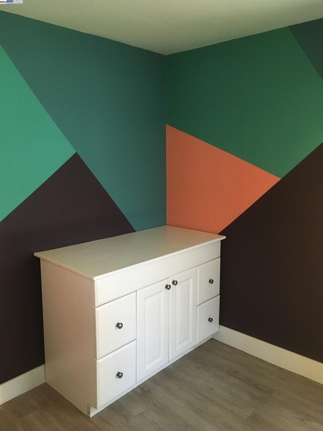 500 Fortuna Ave in San Leandro, CA - Building Photo - Building Photo