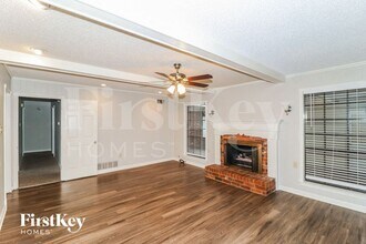 7675 Charstone Dr in Germantown, TN - Building Photo - Building Photo