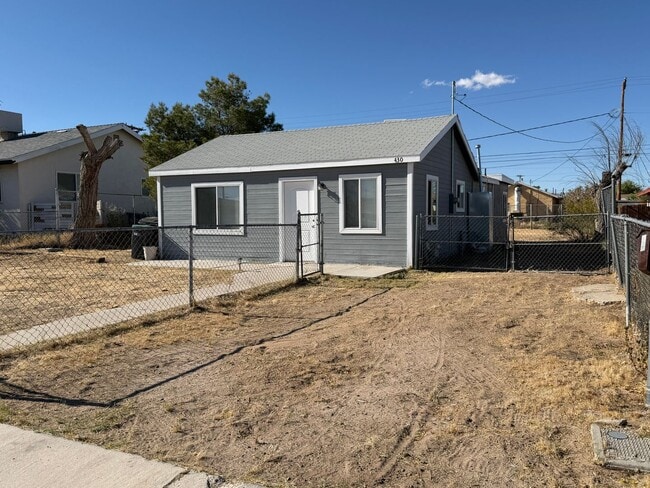 property at 430 W Wilson Ave