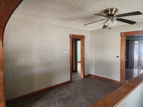 811 W Main St in Lyons, KS - Building Photo - Building Photo