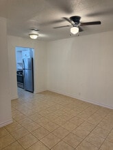 600 Ellor Dr, Unit 600 in San Antonio, TX - Foto de edificio - Building Photo