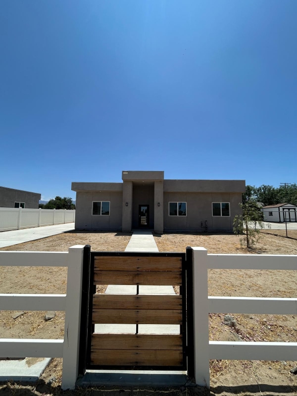 property at 9208 E Ave T 6