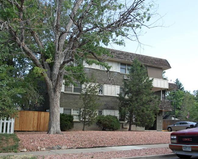 Shannon Terrace in Englewood, CO - Building Photo - Building Photo