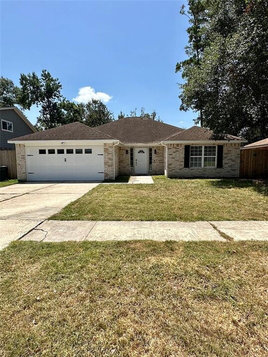 3807 Nutwood Ln in Spring, TX - Building Photo