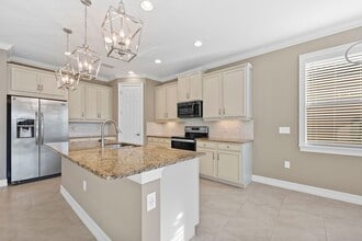 16361 Aberdeen Wy in Naples, FL - Building Photo - Building Photo