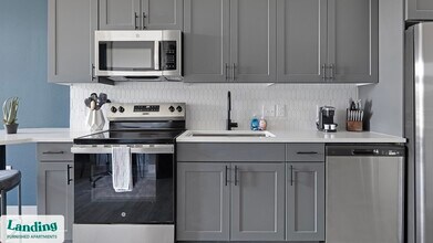 3706 Goodwin Ave, Unit 166 in Austin, TX - Building Photo - Building Photo