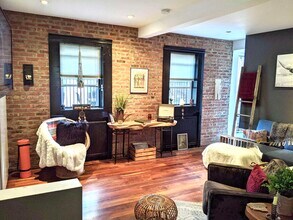 158 New York Ave in Jersey City, NJ - Building Photo - Building Photo