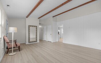 1025 Dool Ct in Virginia Beach, VA - Building Photo - Building Photo
