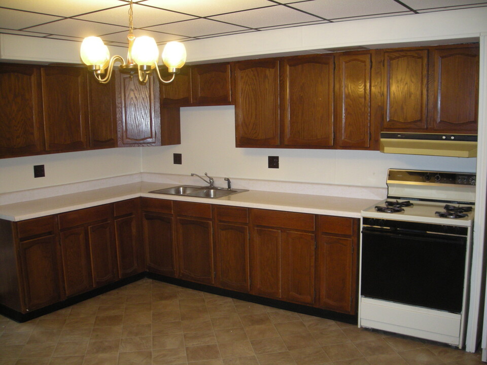 136 S Jones St, Unit Second floor in Lock Haven, PA - Building Photo
