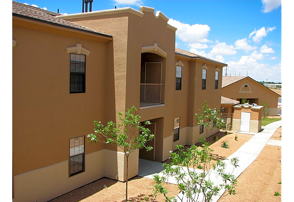 North Mountain Village Apartments in El Paso, TX - Foto de edificio