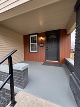 515 E 9th St in Jeffersonville, IN - Foto de edificio - Building Photo