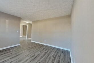 41 Ludwick Ln in Lawrenceville, GA - Building Photo - Building Photo