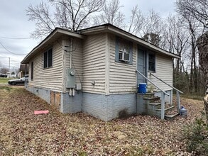 211 Duke St in Kings Mountain, NC - Building Photo - Building Photo