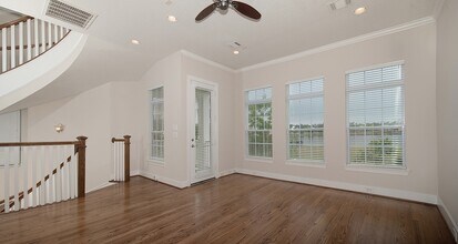 190 W Breezy Way in The Woodlands, TX - Building Photo - Building Photo