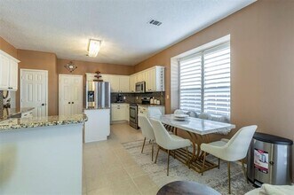 4716 Bull Run Dr in Plano, TX - Foto de edificio - Building Photo