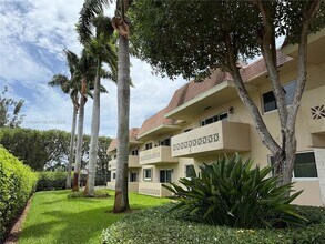 14500 SW 88th Ave, Unit 141 in Palmetto Bay, FL - Building Photo - Building Photo