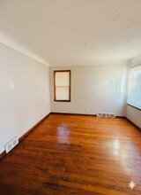 15625 Bringard Dr in Detroit, MI - Building Photo - Building Photo