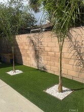 7127 White Oak Ave in Los Angeles, CA - Foto de edificio - Building Photo