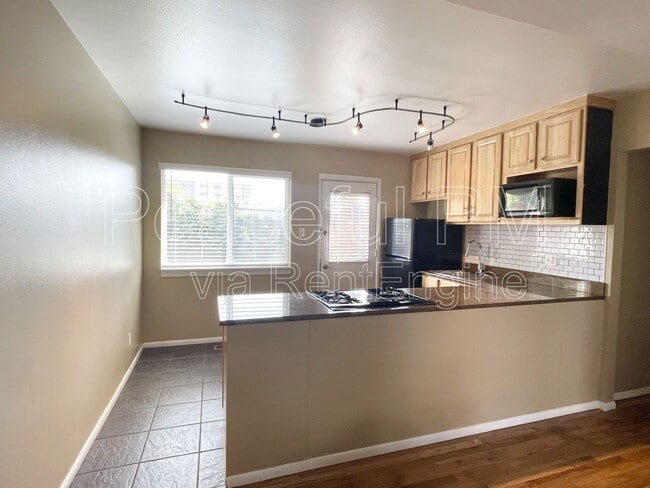 650 N 300 W in Salt Lake City, UT - Building Photo - Building Photo