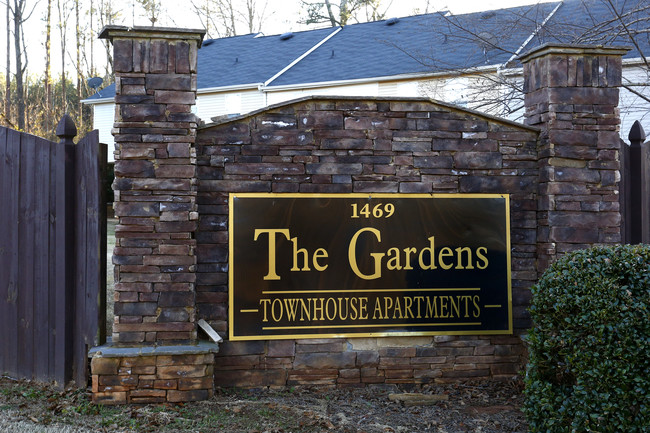 The Gardens Townhome Apartments in Jackson, GA - Building Photo - Building Photo