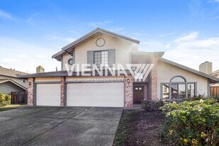 441 N Lexington Dr in Folsom, CA - Building Photo