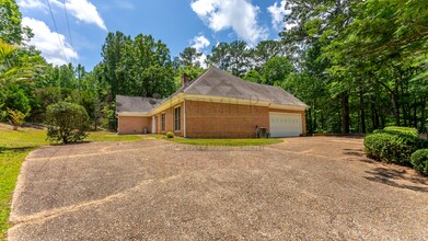 68 Heartwood Dr in Cataula, GA - Building Photo - Building Photo