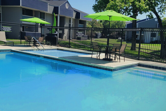 The Arts Apts at Park Place