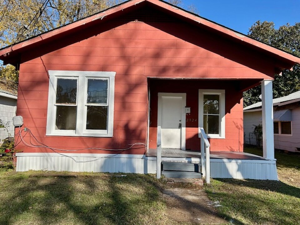 2924 Dupont St in Shreveport, LA - Building Photo