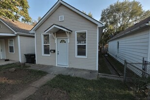 621 Kiowa St in Leavenworth, KS - Building Photo
