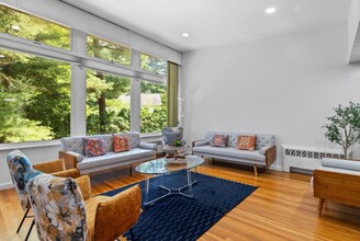 11 Patterson Rd in Lexington, MA - Building Photo - Building Photo