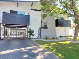 3756-3762 Poinciana Dr, Unit 3762-5 in Santa Clara, CA - Building Photo