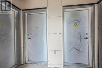 8 Steckley House Ln in Richmond Hill, ON - Building Photo - Building Photo