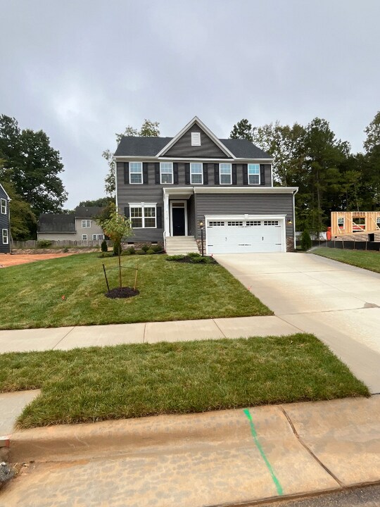 4130 Mill View Dr in Midlothian, VA - Building Photo