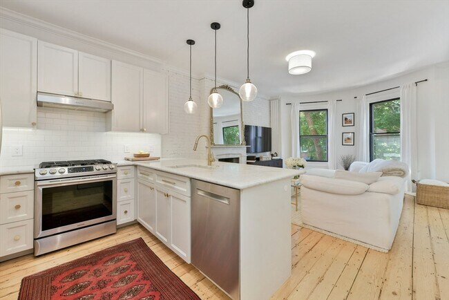 79 Waltham St in Boston, MA - Building Photo - Building Photo