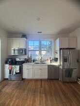 40 Poinsett St in Charleston, SC - Building Photo - Building Photo