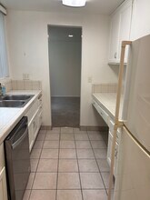 11685 Gorham Ave, Unit 4 in Los Angeles, CA - Building Photo - Building Photo