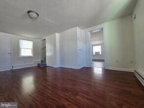 76 Chestnut St in Leipsic, DE - Building Photo - Building Photo