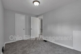 900 Racine Ave in Columbus, OH - Building Photo - Building Photo