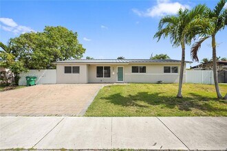 10501 SW 53rd St, Unit 3 in Miami, FL - Building Photo - Building Photo