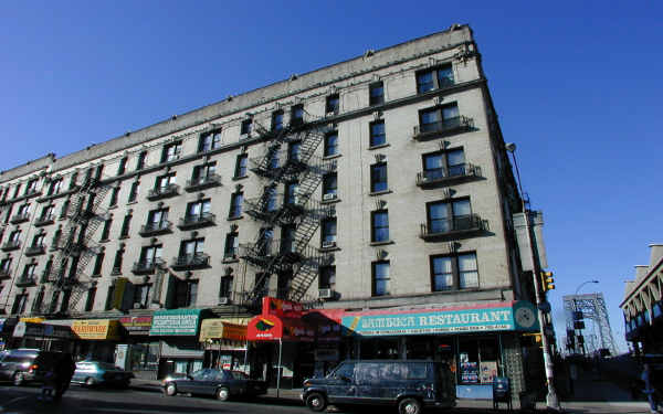 700 W 178th Street in New York, NY - Foto de edificio - Building Photo