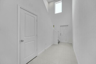 1012 Bent Creek Dr in Fort Pierce, FL - Building Photo - Building Photo