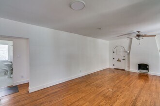 219 Allensworth St in San Antonio, TX - Building Photo - Building Photo