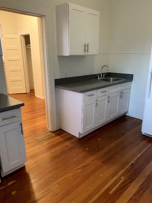 property at 1114 Poinsettia Dr